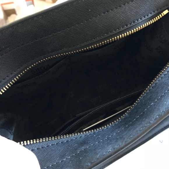 MICHAEL KORS PURSE - Picture 4 of 4